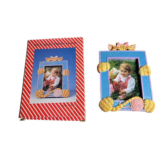 Blue & Purple Poly Resin Ceramic 4x6 Orange Striped Aff-Cat w/ Yarn Photo Frame - Picture 1 of 5